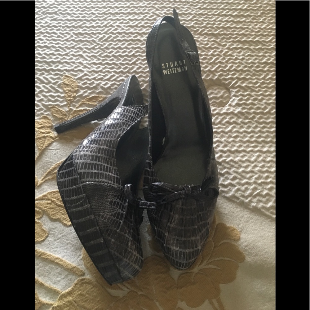 Stuart Weitzman Novella Slingback